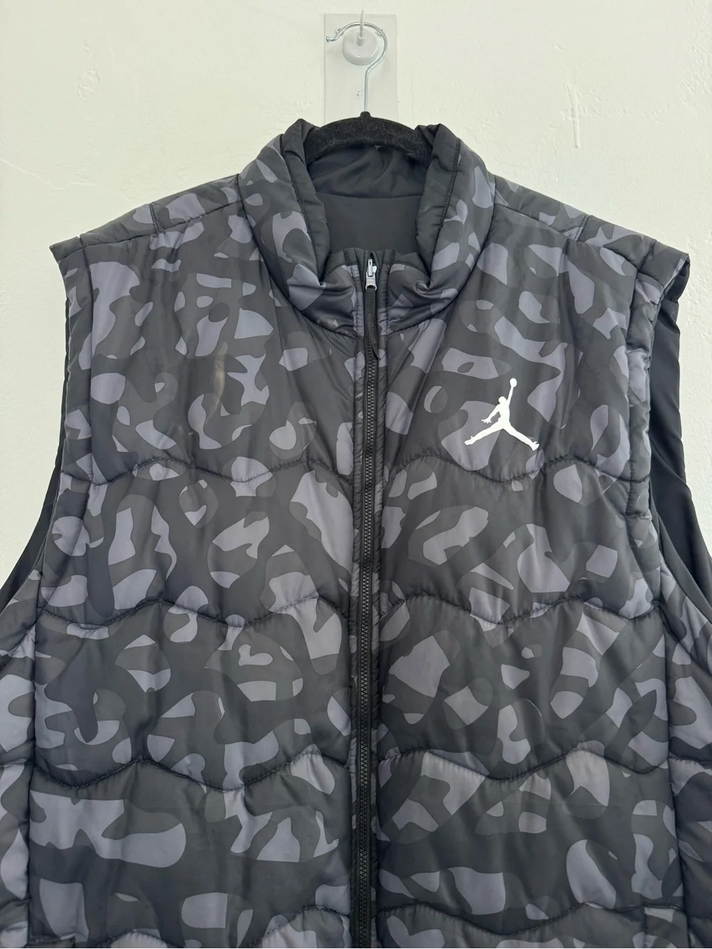 Jordan Fly Vest Reversible Black Cool Grey Camo Insulated Water Repellant